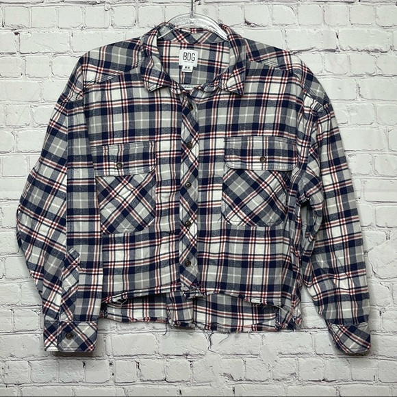 BDG Urban Outfitters Rayne Flannel Plaid Button Down Crop Shirt size Medium - Picture 2 of 14